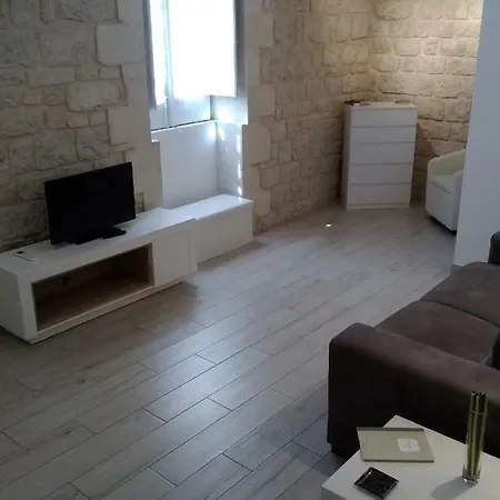 Domus Rosae בית נופש