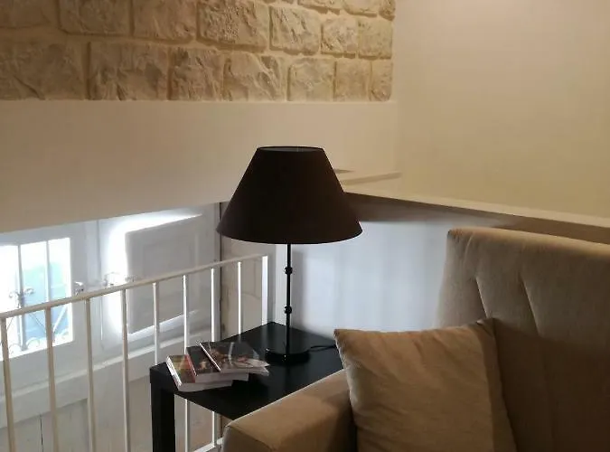 Domus Rosae 펜션 *