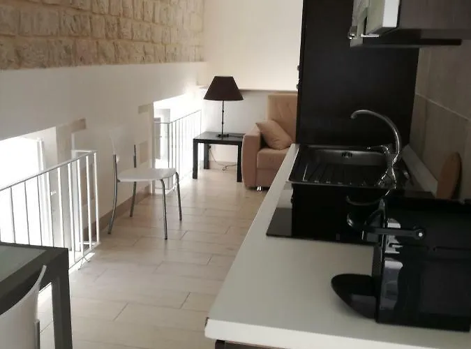 펜션 Domus Rosae 시클리